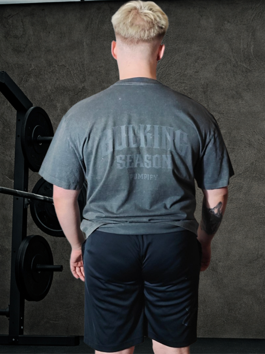 PUMPIFY Bulking Season Oversized Washed Coal Tee