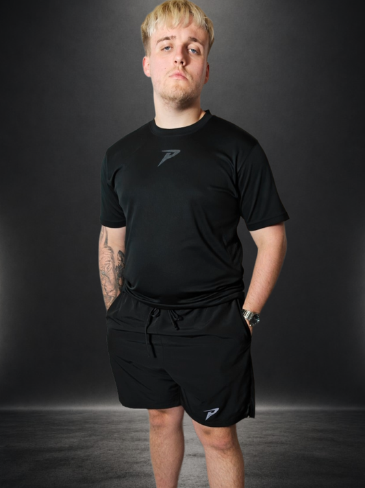 PUMPIFY Sport Essential Black Shorts