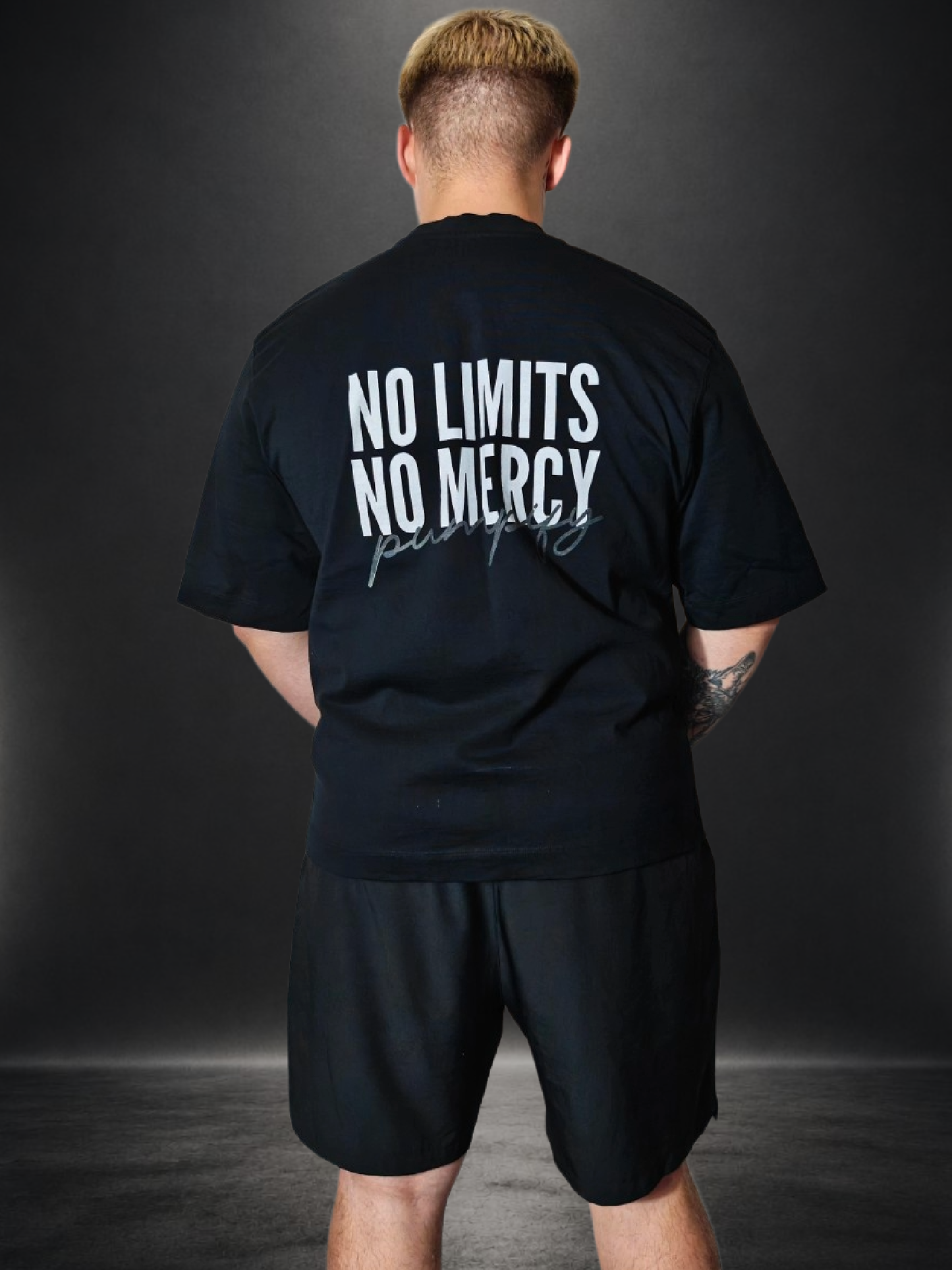 PUMPIFY - Boxy Oversized No Limits No Mercy Tee - Dark
