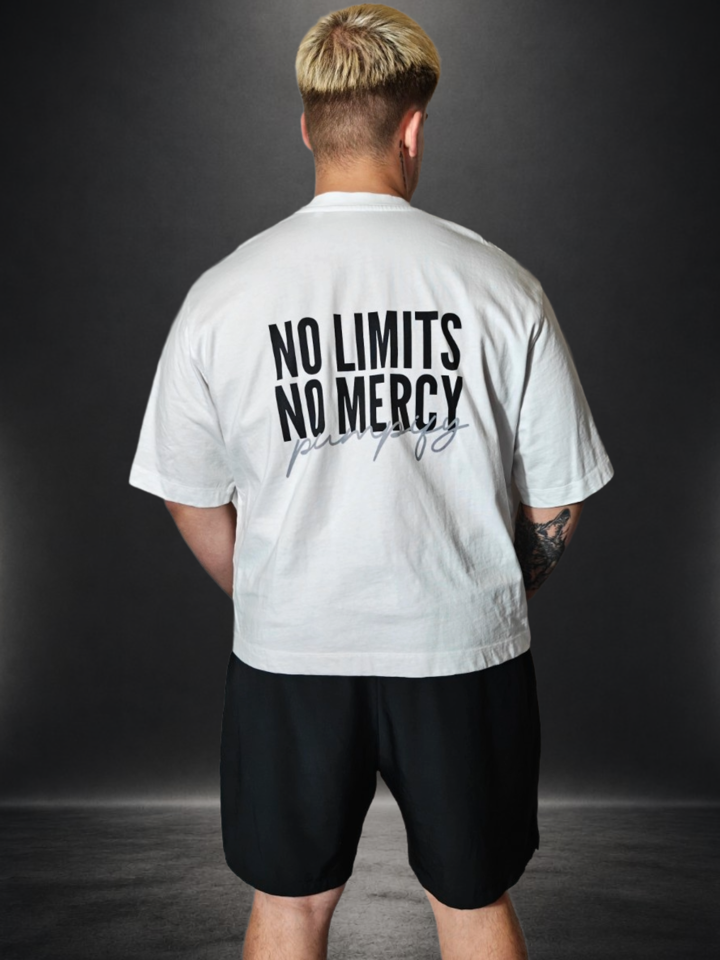 PUMPIFY - Boxy Oversized No Limits No Mercy Tee - Light